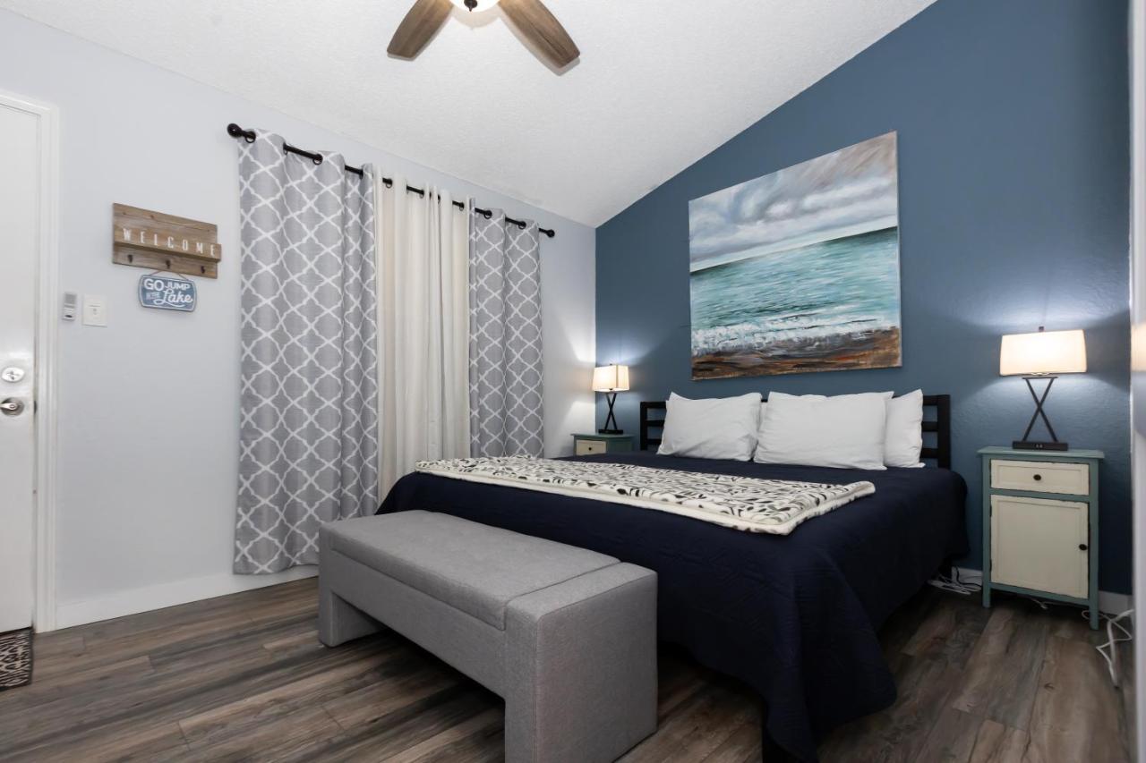 F Lakefront! Remodeled, Sleeps 4, Boat Slip, Patio, Wifi, Cable, Pool Osage Beach Luaran gambar