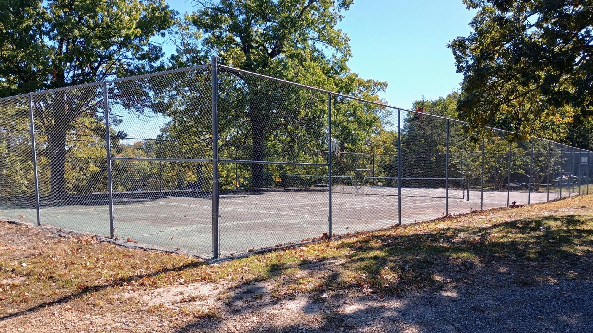 F Lakefront! Remodeled, Sleeps 4, Boat Slip, Patio, Wifi, Cable, Pool Osage Beach Luaran gambar